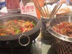 -老湖南民间菜·牛肉十八炒(花都店)