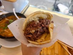 -闫家驴肉老店(华电一校店)