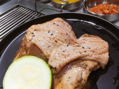 -山野的朋友露营炭火烤肉