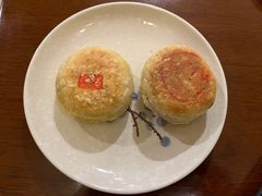 榨菜鲜肉月饼-王家沙点心店(南京西路总店)
