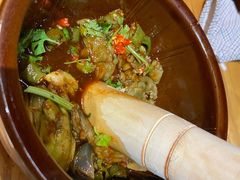 尖椒擂茄子-老滇山寨•云南特色菜•地方菜•民族风情歌舞表演(金碧店)