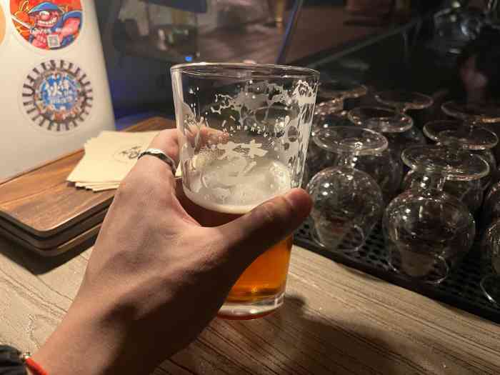 楚门酒吧(玉林西路店)-"在朋友圈看到了这家店的开张,正好有朋友约.