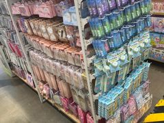 -名创优品(万达广场河东店)