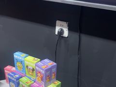 -暴风岛沉浸式体验馆(百联世纪店)