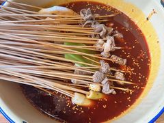 -拈签一笑黄牛肉辣卤串串