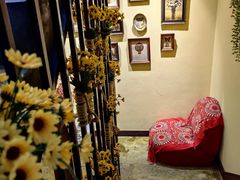 -小草屋轰趴馆别墅派对新场团建家庭聚会