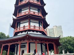 -绳金塔