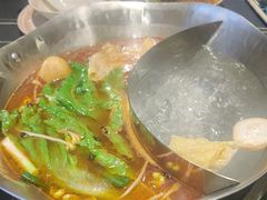 -由衷贵州酸汤牛肉火锅(新桥店)