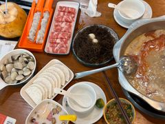 牛肉卷-老何家后安粉·糟粕醋海鲜火锅(三亚湾椰梦长廊店)