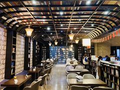 -钟书阁(松江泰晤士小镇店)