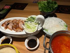 -龙聚德北京烤鸭(沙坪坝华宇A馆店)