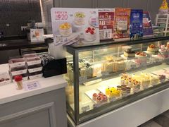 面包甜点陈列柜-BreadTalk面包新语·烘焙蛋糕(海岸城店)
