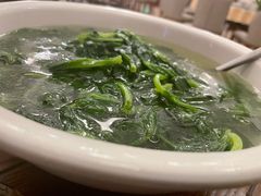 豌豆尖-跃进桥火烧鸡(怒江西岸店)