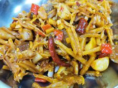 -喜半仙·牛八宝·两江米粉酒(普陀路店)