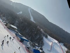 -亚布力新体委滑雪场