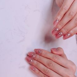 -Pink You美甲洗眉纹绣定制中心