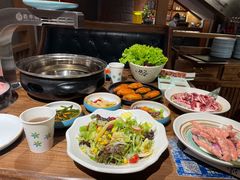 -明洞阿姨·韩式酱蟹烤肉·创意料理(三元桥店)