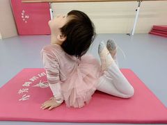 -小芳舞蹈团·少儿舞蹈·中国舞(龙江校区)