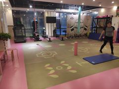 -思迈威健身(积玉桥万达店)