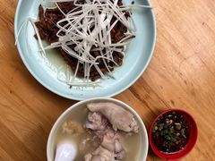 -雷祖芳老妈蹄花店