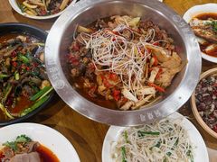 -弓虽昌焖烧鸡(大竹林店)
