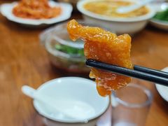 -胡子饮食店