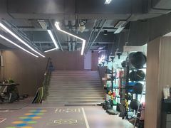 -英派斯健身旗舰店(海信国际中心馆)