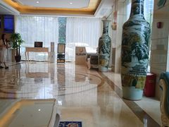 -维也纳酒店(成都春熙路李家沱地铁站店)