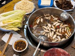 -乳仔牛牦牛汤锅 烤羊排(松潘古城店)