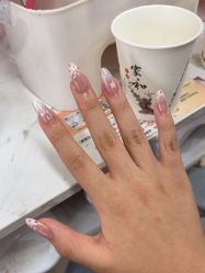 -尤米一站式美甲美睫