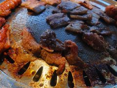 -汉城烤肉·黑金冠(华山路店)