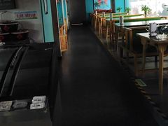 -偶屋里钵少爷(时代广场店)