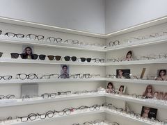 -美式眼镜·授权蔡司.依视路.尼康.豪雅.明月(南翔印象城店)