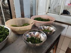 -正宗杨记普洱酸醋米线(总店)