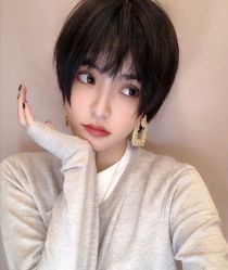 -变画·发型STUDIO