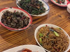 -冶建镜子·老南昌大排档·江西虾王(总店)