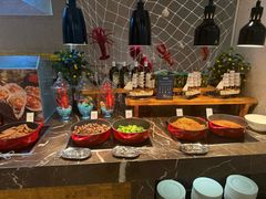 -广州万富希尔顿酒店·感趣自助餐厅·金秋蟹宴生蚝海鲜刺身