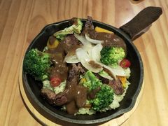 去骨牛小排炖饭-莫凡彼咖啡厅(明曜百货店)
