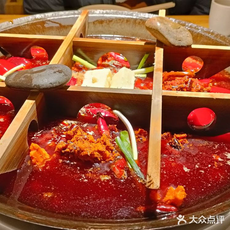 对外地人很友好的重庆新式火锅