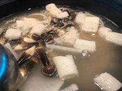 -东椰·海南椰子鸡火锅(朝阳门店)