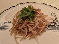 香菜顺风耳-梅龙镇酒家(南京西路总店)
