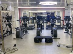 -英派斯健身旗舰店(海信国际中心馆)