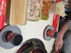 -钢管厂五区小郡肝串串香火锅(梅川路店)