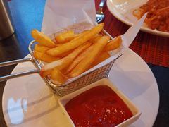 -WOLFGANG PUCK KITCHEN & BAR(迪士尼小镇店)