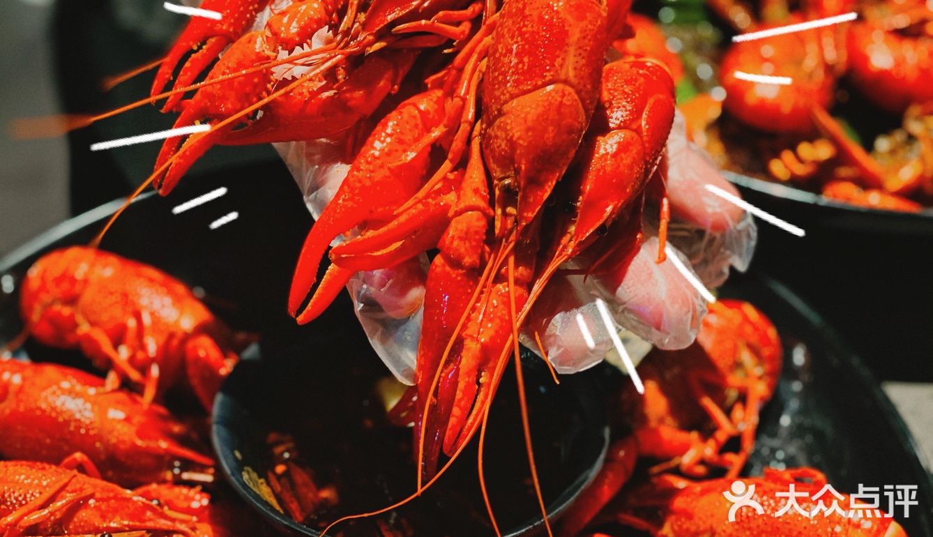 一棠龙虾🦞武汉老牌网红小龙虾在魔都环球港开新店啦‼️