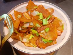 -金鱼盆32年水煮鱼·18秒辣椒炒肉(京西大悦城店)