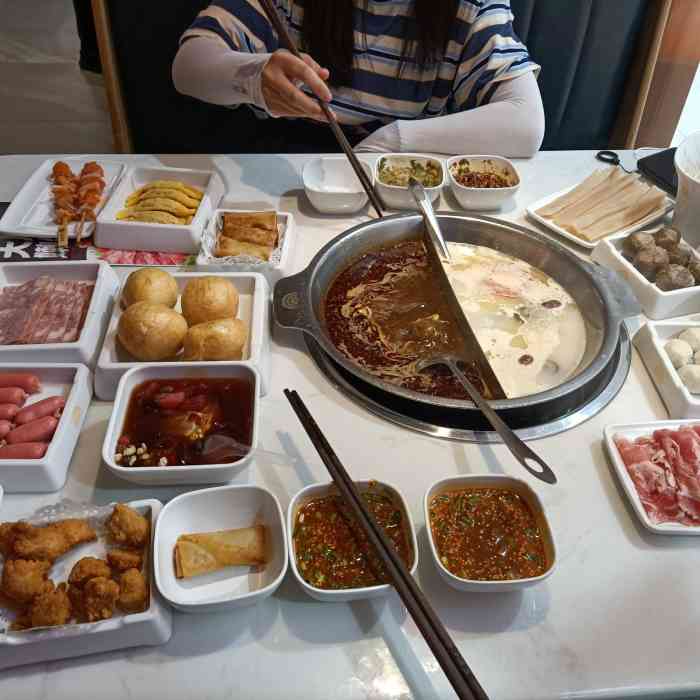 傣妹火锅(家乐福店)