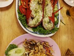 -J Daeng Seafood