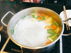 -鼎盛山海火锅(北戴河刘庄夜市老虎石浴场店)
