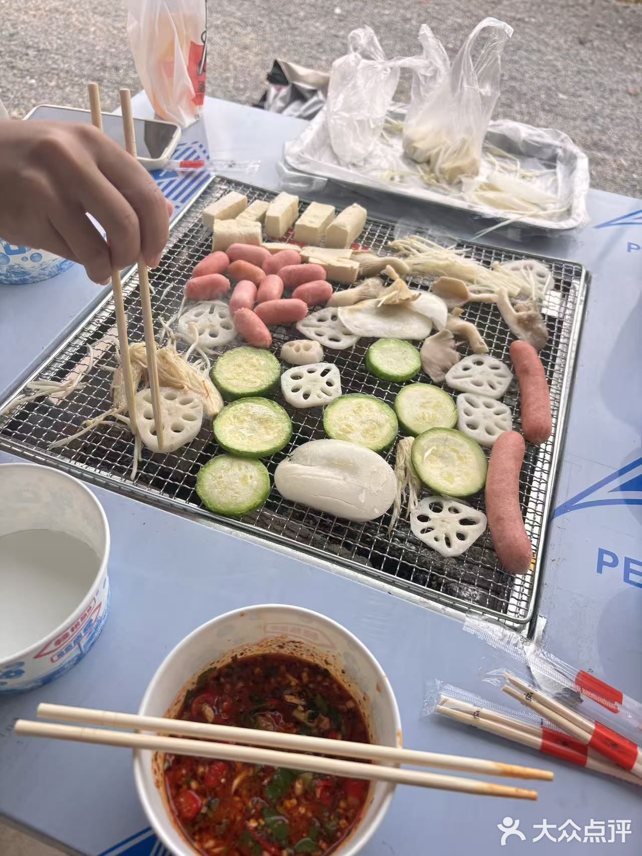不管你是喜欢干碟的香辣，还是卤腐蘸水的独特风味